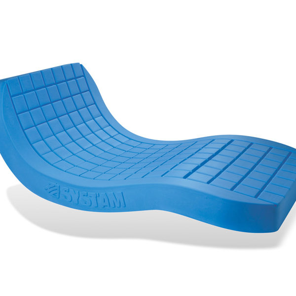 Offrez à vos patients un repos sécurisé et confortable avec notre matelas ViscoFlex de Classe II, conçu spécifiquement pour la prévention des escarres. Sa surface en mousse viscoélastique offre un soutien optimal du corps tout en réduisant les points de pression. Choisissez la qualité pour le bien-être de vos patients. MATELAS VISCOFLEX® MONOBLOC A MEMOIRE DE FORME DE CLASSE II